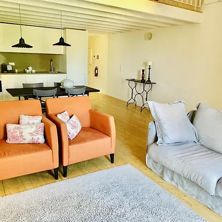 Trendy In The Heart Of Appartement Porto