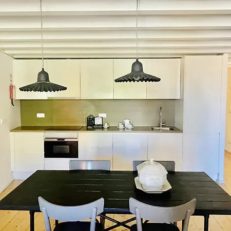Trendy In The Heart Of Appartement Porto