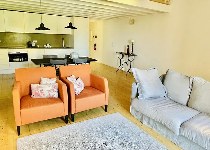 Trendy In The Heart Of Appartement Porto