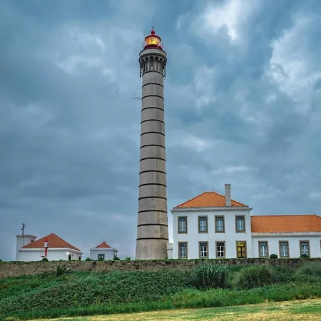 Trendy In The Heart Of *